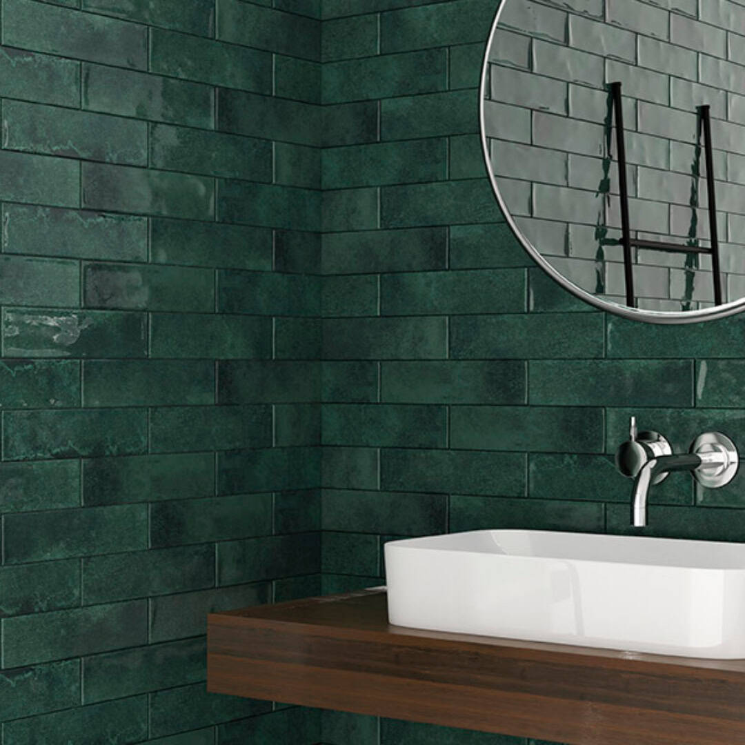 07f8b8ff-fca2-4fa0-888e-21aa7a1e2318.jpg Harlequin Green Gloss 70x280mm (0.59m2/box) - Image 1