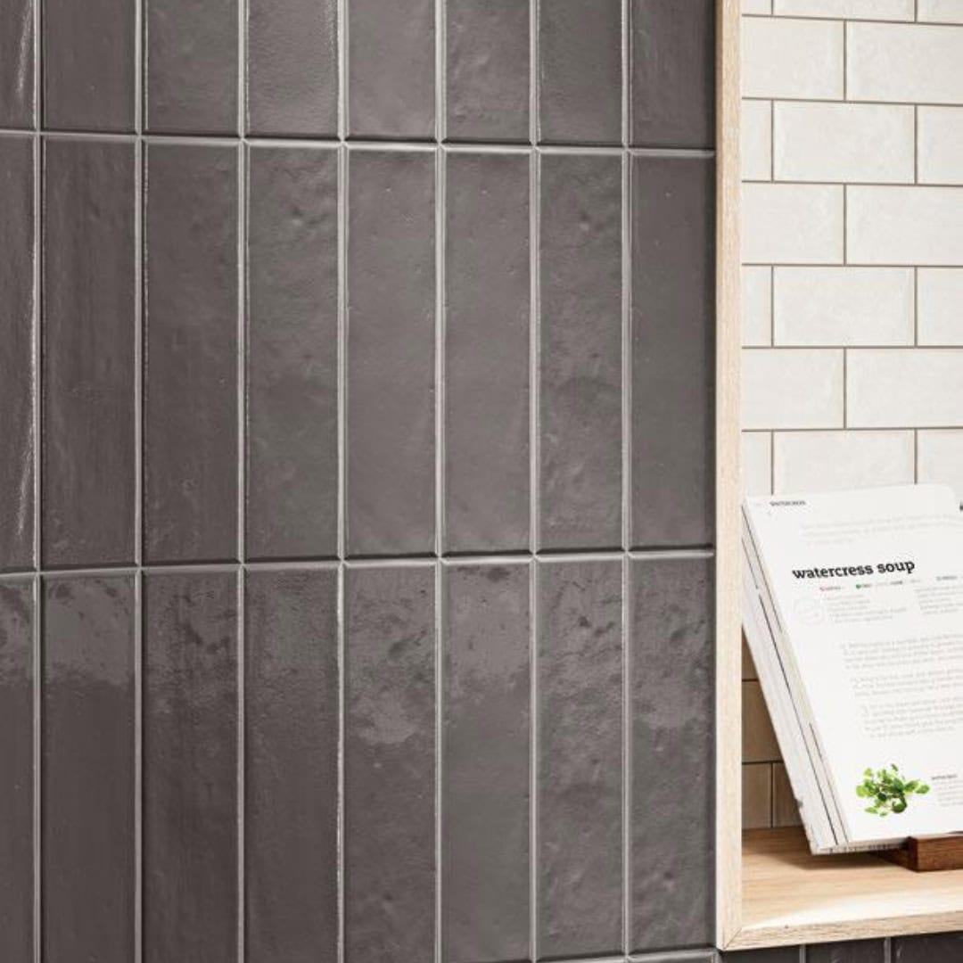 nero Rustico Nero Brillo 75x300mm (1.0m2/box) - Image 1